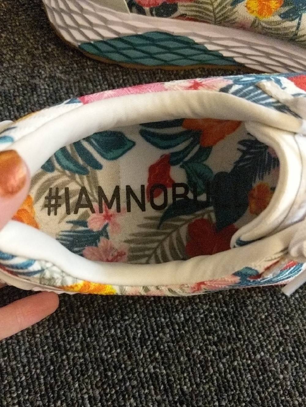 NOBULL Unisex Ripstop Runner Tropical Floral Training Athletic Shoes Like New - Picture 4 of 7